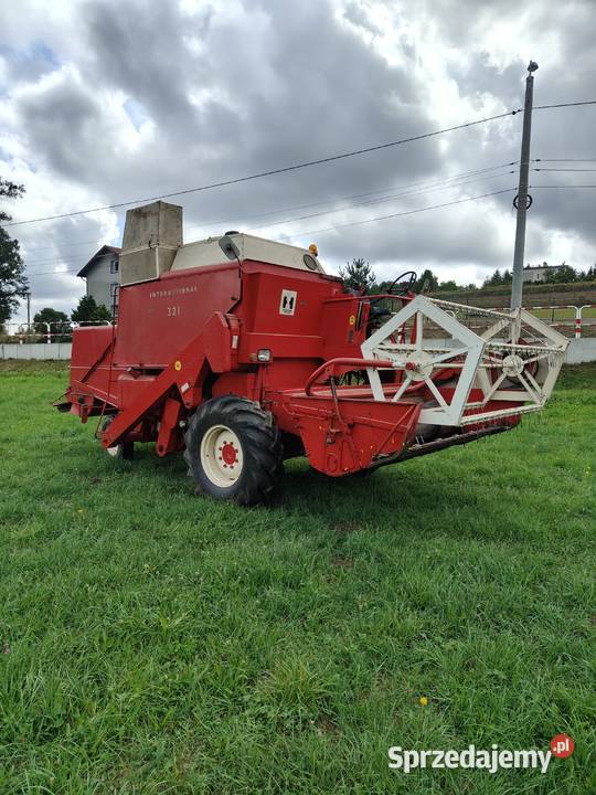 Kombajn zbożowy International Harvester 321 Case IH Połomia sprzedam