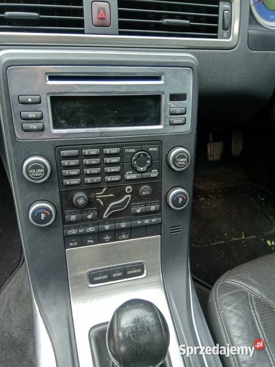 Volvo V70 III Sport R design D5 24 185 45226 2400cm3 Zduńska Wola