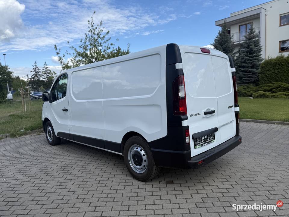 Renault Trafic Vivaro 2018 L2H1 16 dCi kujawsko-pomorskie Toruń