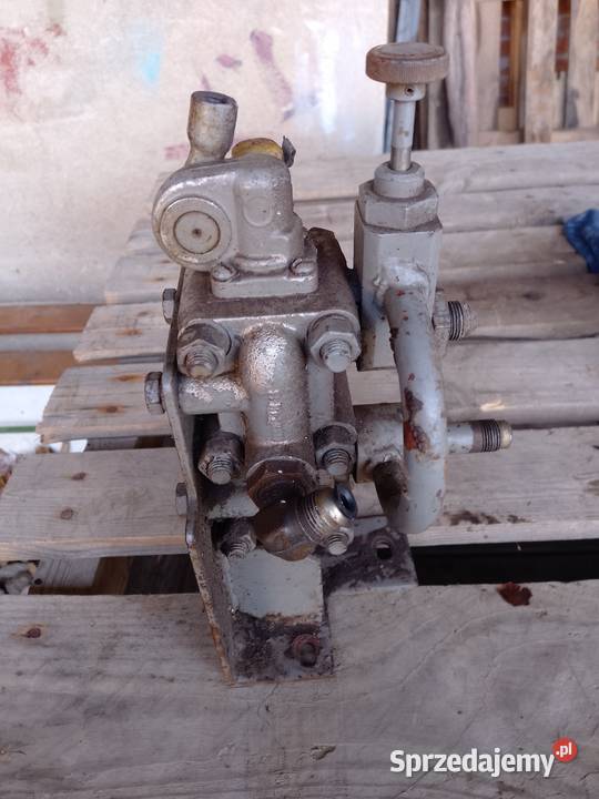 Rozdzielacz MF 235 Hydraulika Hydraulika Sandomierz