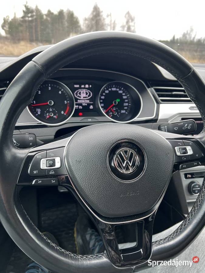 Passat b8 2017 dsg 16 tdi kamera sam parkuje automatyczna Myszków sprzedam