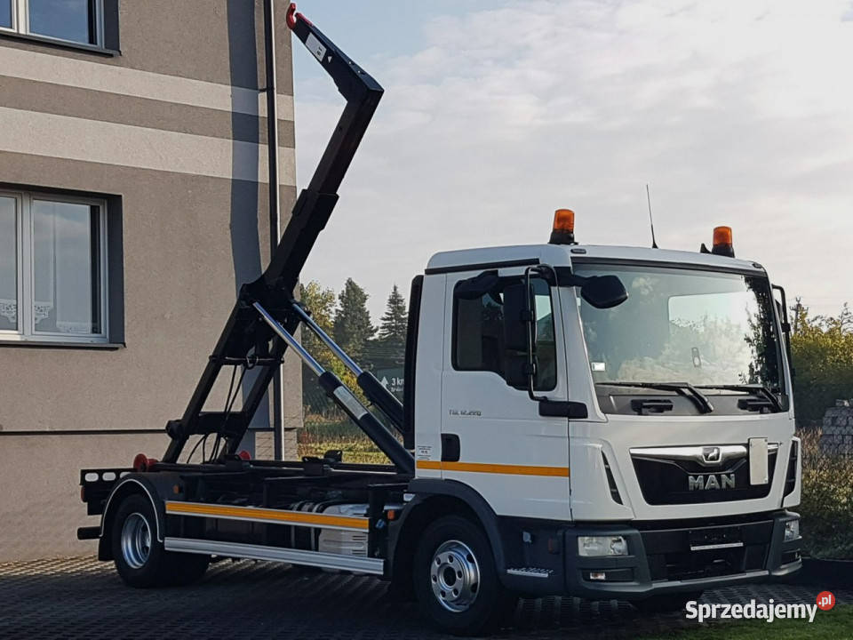 MAN TGL 12220 HAKOWIEC 4x2 KLIMA HAKOWIEC DO Poręba sprzedam