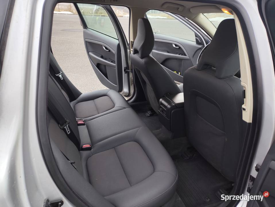 Volvo V70 20 benzyna ze Szwecji manual tempomat CD Koszalin