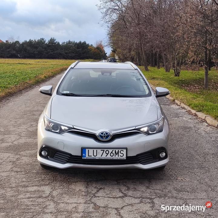 Toyota Auris hybryda gaz 2018r faktura VAT 23 Auris dolnośląskie Strzegom sprzedam