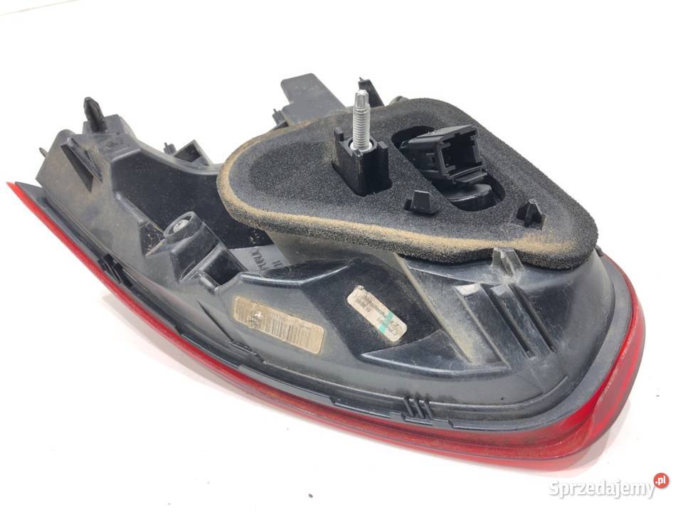 LAMPA TYŁ LEWA WEWNĘTRZNA PEUGEOT 2008 I sprzedam