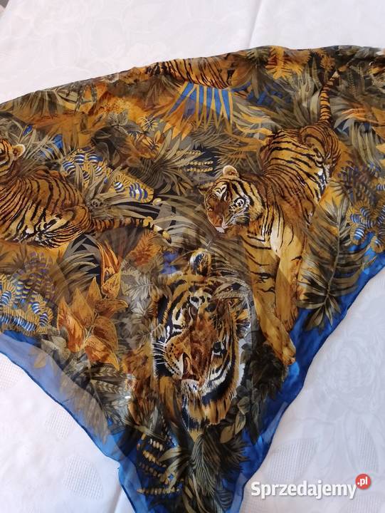 Apaszka z motywem tygrysów kwadratowa kolorowa wielkopolskie Oborniki sprzedam