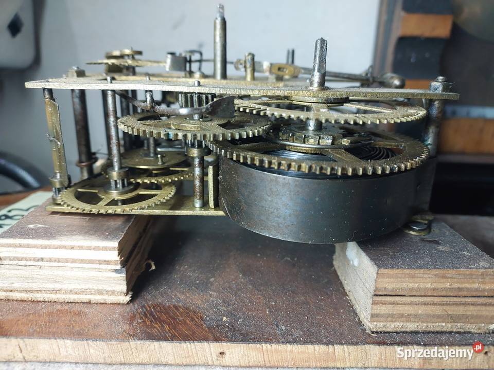 M183 Mechanizm starego zegara ściennego Tczew