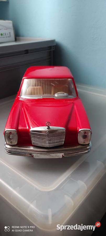 Mercedes 250 firmy Gama DDR PRL Gniezno