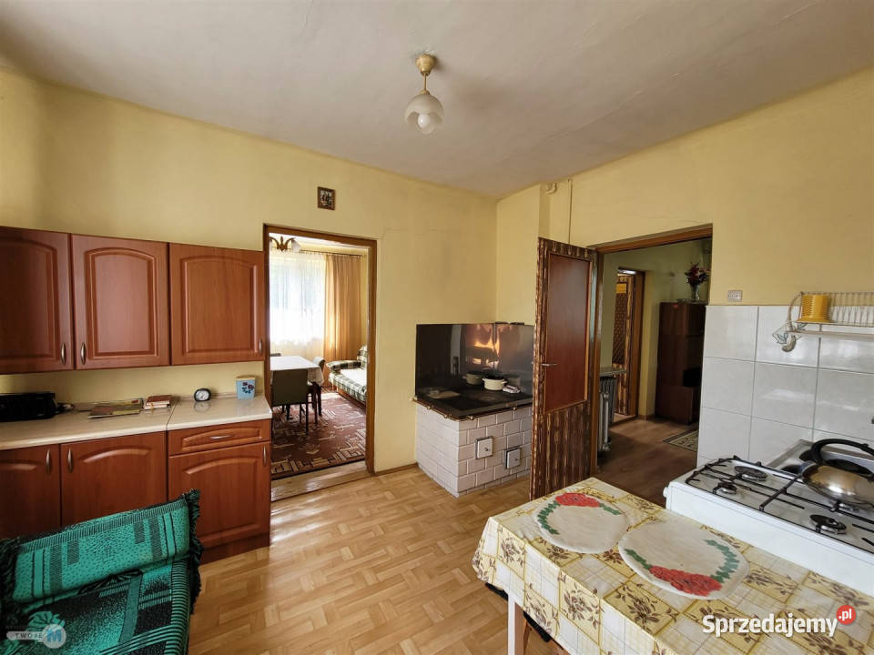 Sprzedam dom wolnostojący 65m2 Chmielnik do remontu