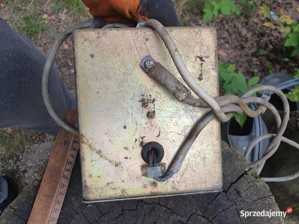 Stary filtr sieciowy 220 V przemysłowy Pozostałe mazowieckie Warszawa sprzedam