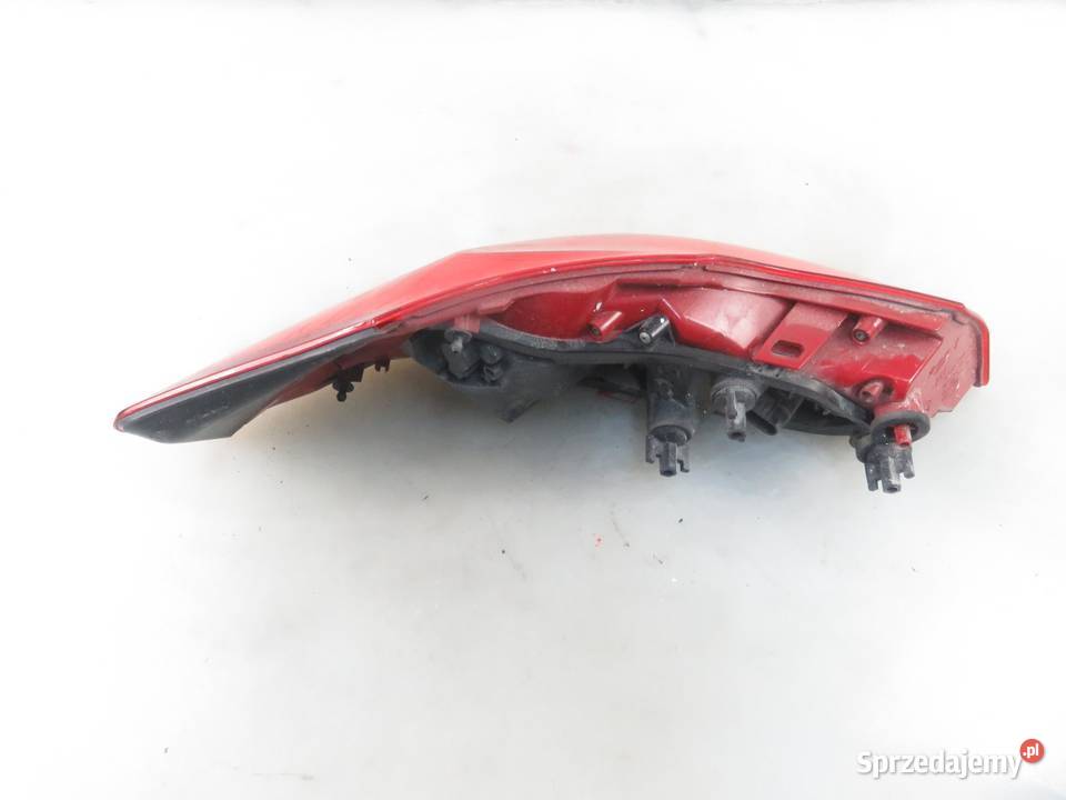 LAMPA PRAWA TYLNA KLAPA OPEL INSIGNIA A