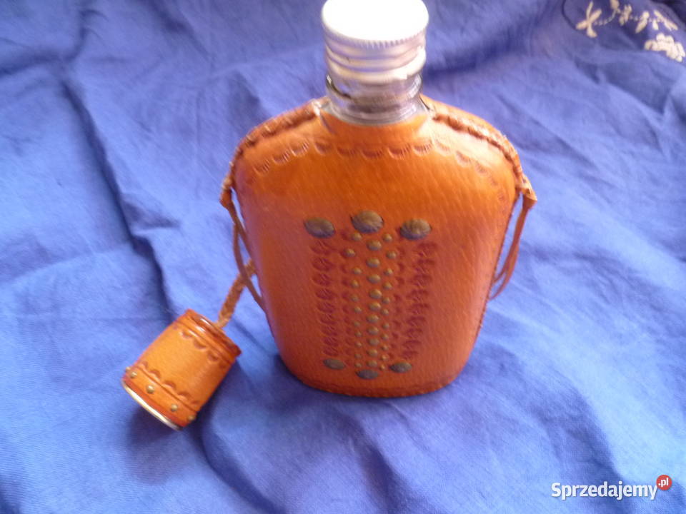 Piersiówka szklana w skórzanym etui Kraków