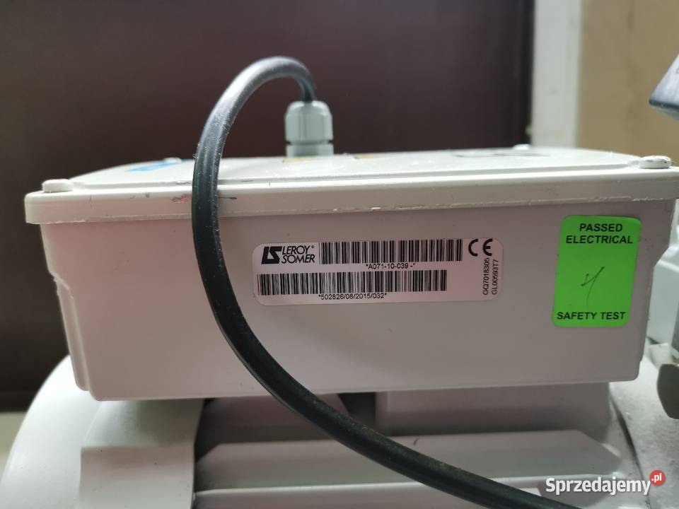 Pompa próżniowa Edwards E2m28 z 2015 roku Warszawa