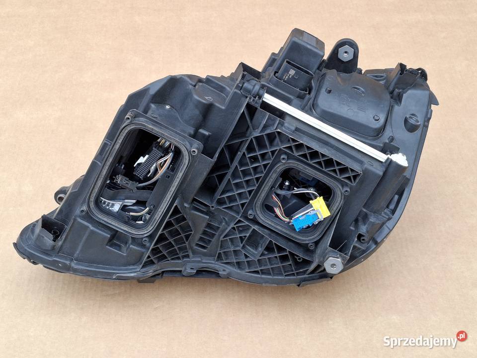 MERCEDES EKLASA W212 LIFT REFLEKTOR PRAWY FULL Bieleń