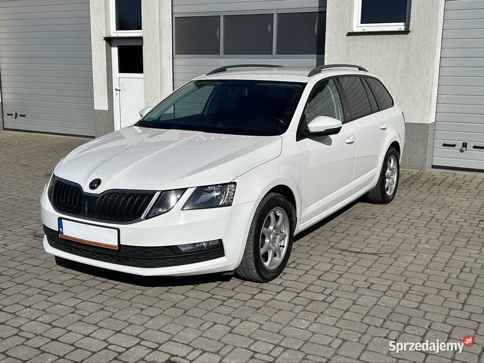 SKODA OCTAVIA 16TDI 115 SALON POLSKA SERWIS FV23 nieuszkodzony Octavia Białystok