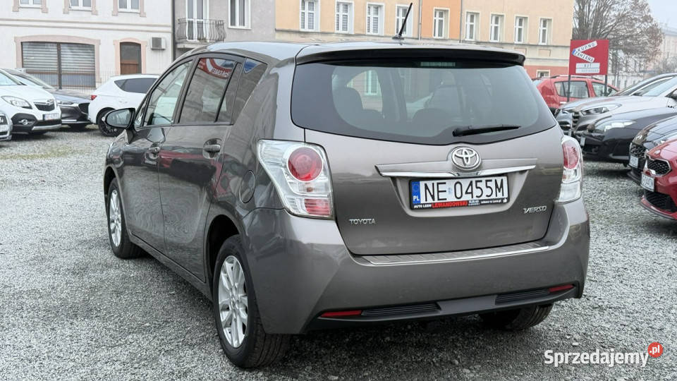Toyota Verso 18 Benzyna Zarejestrowany Elbląg