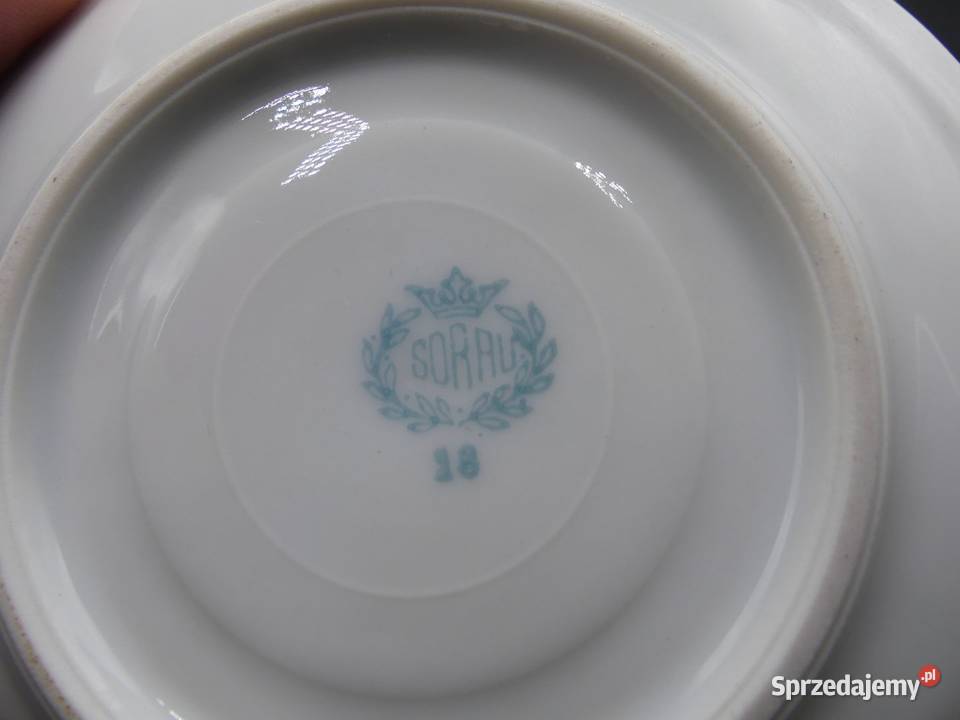 Zjawiskowy cienkościenny witrynowy komplet do Poznań