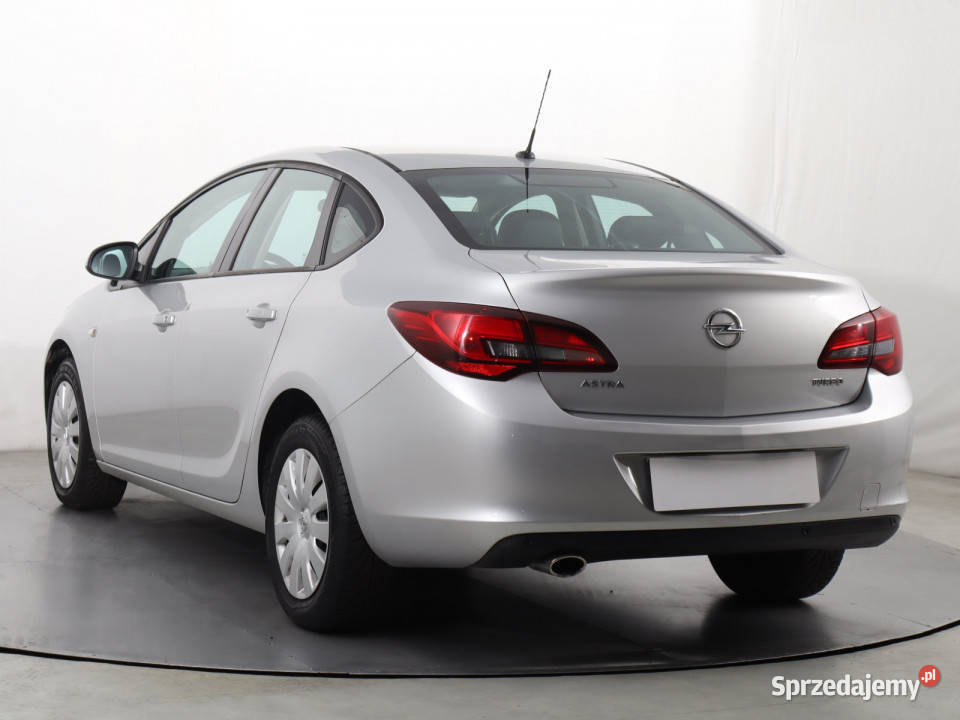 Opel Astra 14 T