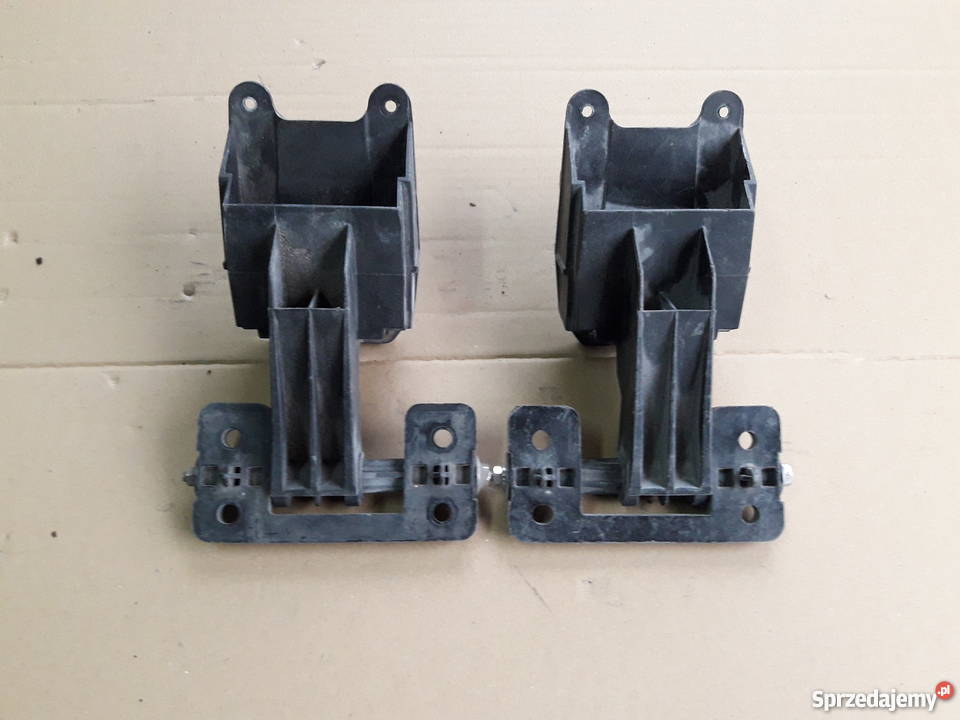 VOLVO FH12 MOCOWANIE WSPORNIK REFLEKTORA LEWE Bieleń