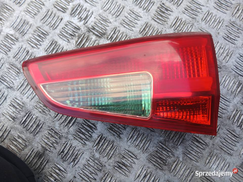 Lampa prawa tylna w klapę Kia Ceed II 2 SW kombi