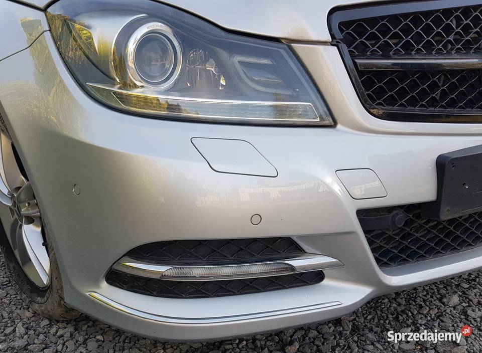 ZDERZAK PRZÓD Mercedes CKLASA W204 LIFT lakier Zderzaki Radom