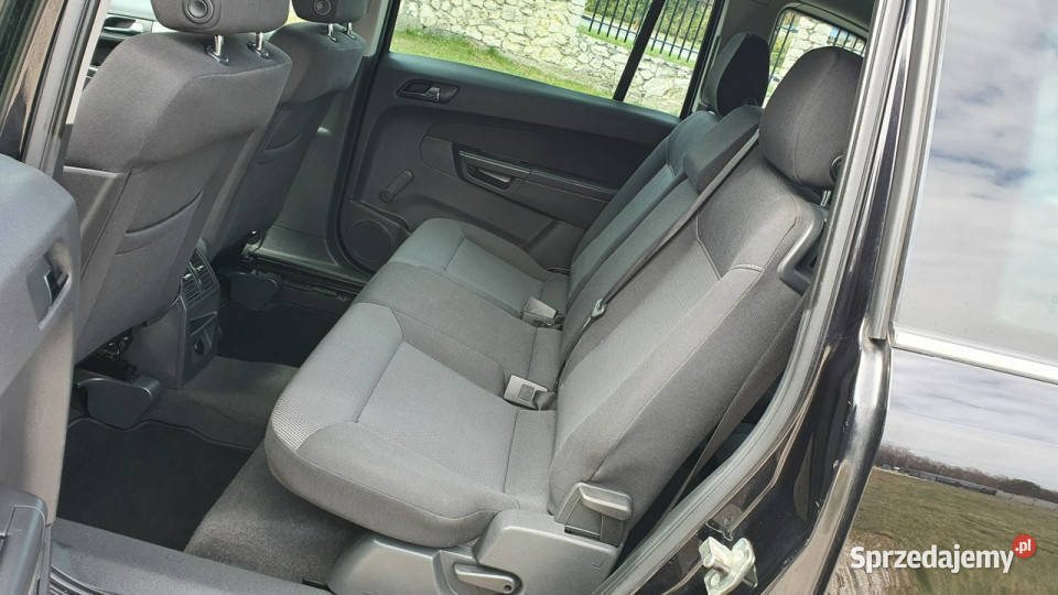 Opel Zafira 16 16v 116 Wersja 111 7 Osobowa garażowany Zafira
