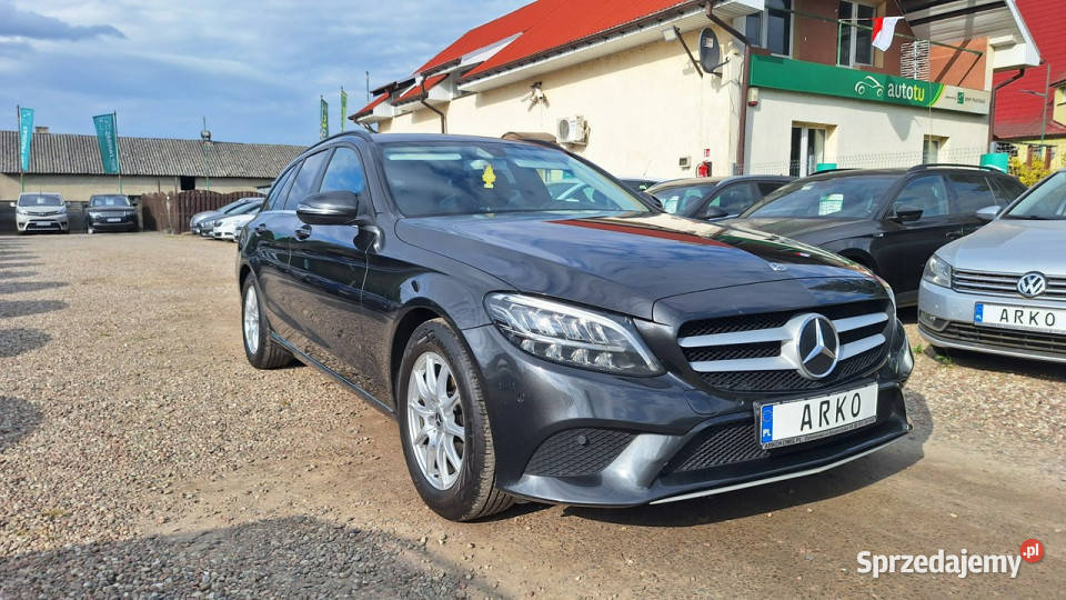 Mercedes C 180 Led High Performance W205 Rok produkcji 2019 Zieleniewo