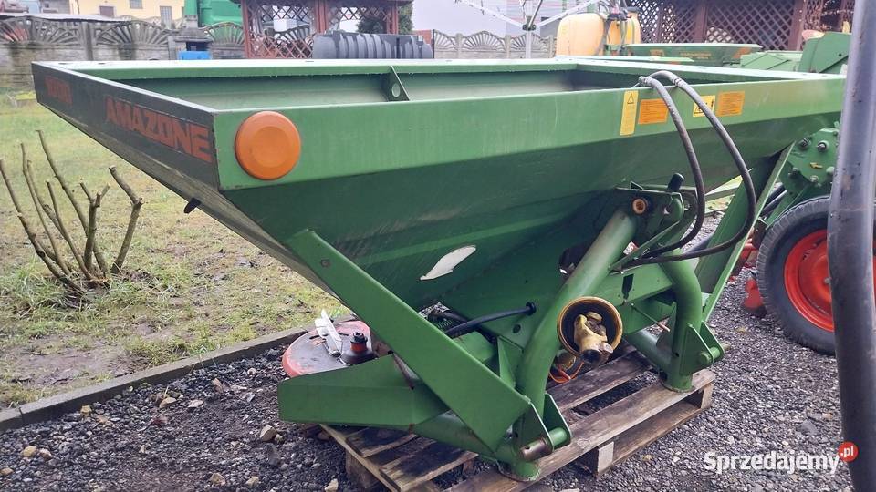 ROZSIEWACZ do nawozu AMAZONE M 1000 L śląskie Przymiłowice