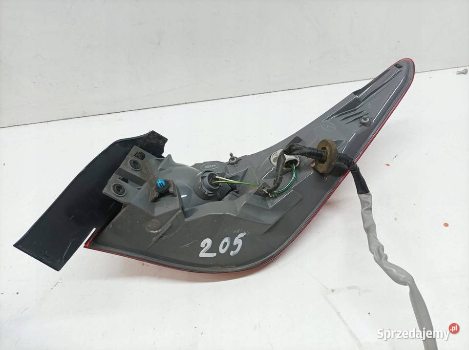 LAMPA TYŁ LEWA SEDAN Infiniti Q50 I 2013