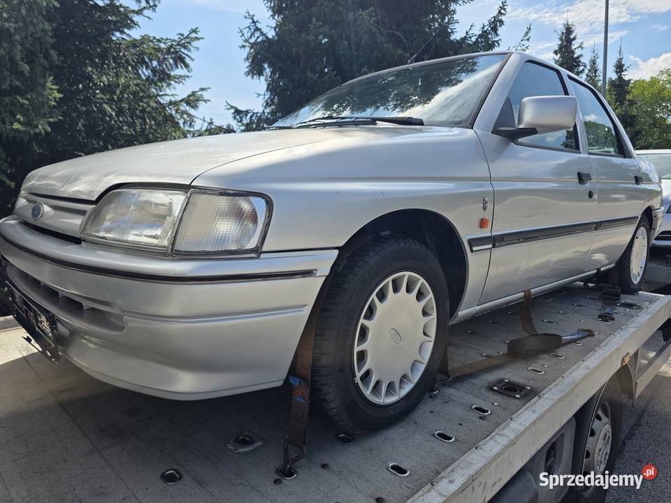 Ford Orion III Ghia 14 Aut Oldtimer 19 Kalwaria Zebrzydowska