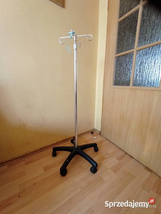 Stojak medyczny do pomp zywieniowychkroplowek i