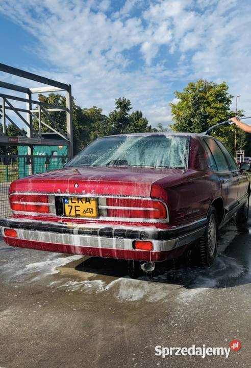 Buick Park Avenue zarejestrowany jako pojazd benzyna Skała sprzedam