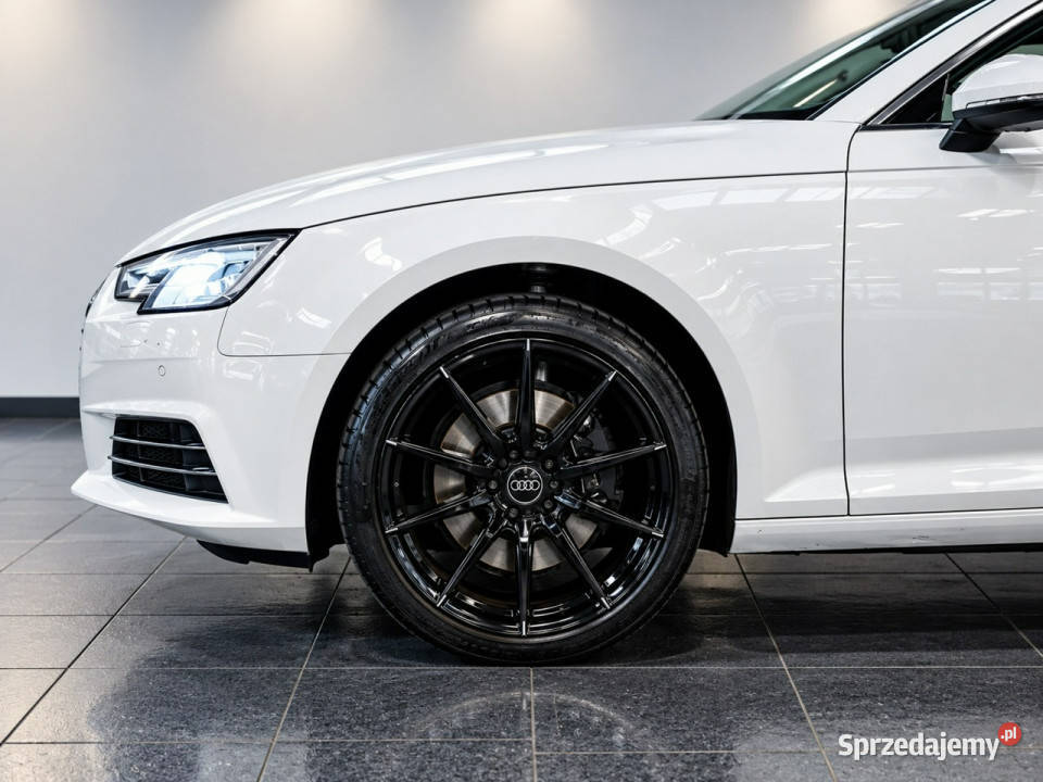 Audi A4 Limousine B9 2015 Sadlno