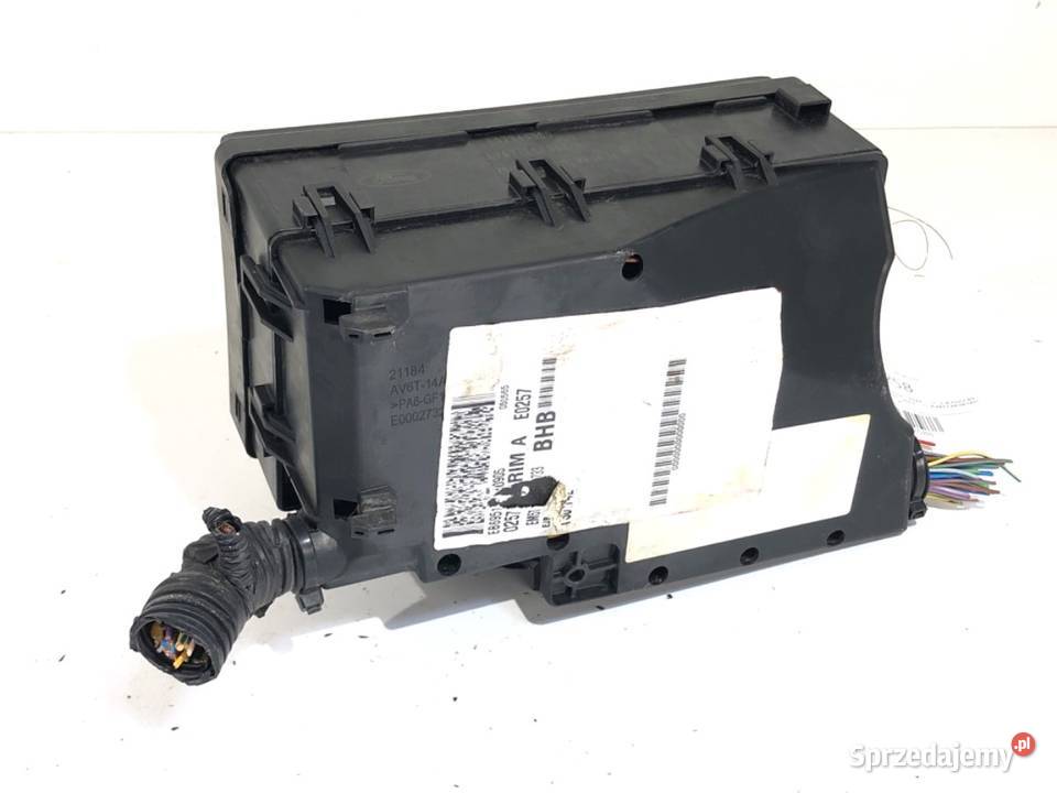 SKRZYNKA BEZPIECZNIKÓW FORD FOCUS III