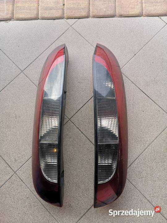 Lampa tył Corsa C lampy tylne osobowe Bronisin Dworski sprzedam