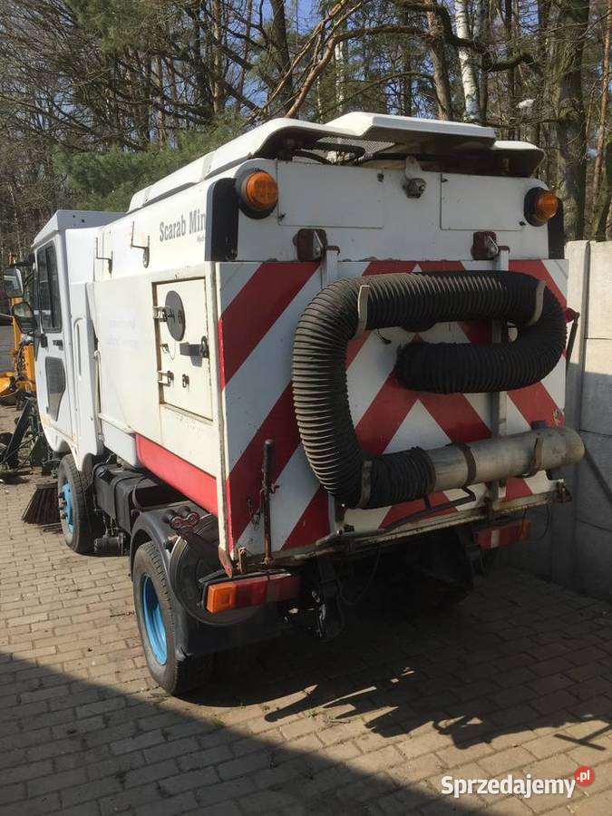 Scrab zamiatarka Uliczno chodnikowa 2400cm3 Polska Nowa Wieś