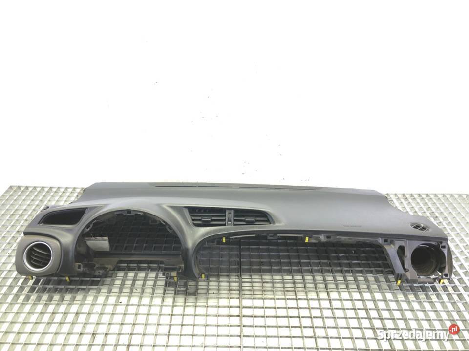 KOKPIT TOYOTA YARIS III Hatchback KONSOLA DESKA sprzedam