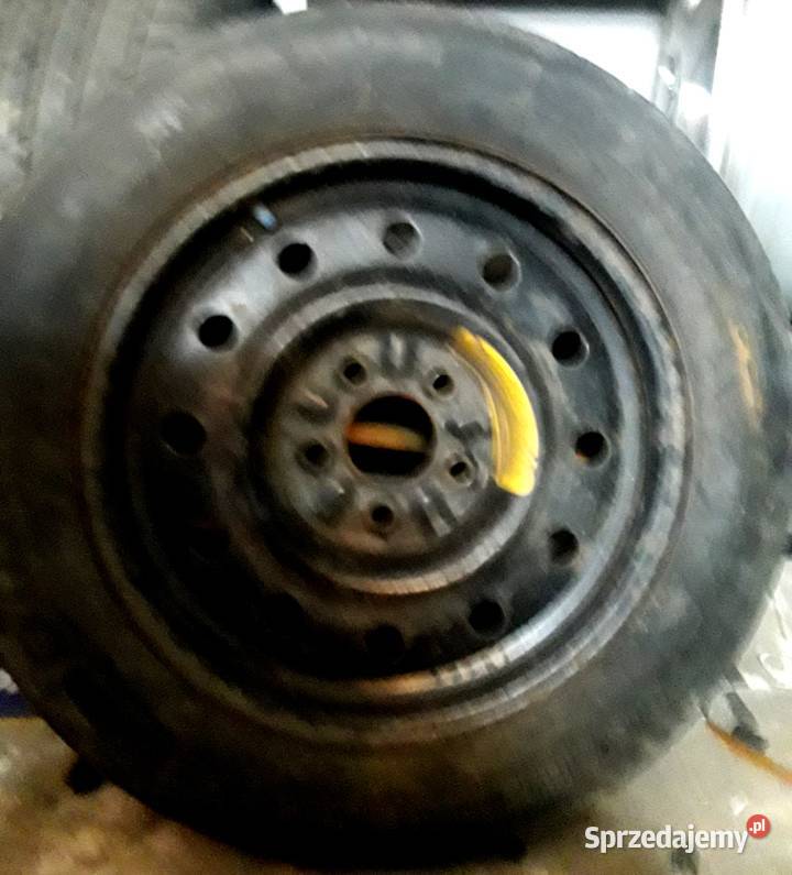 Koło dojazdowe do Forda Katowice