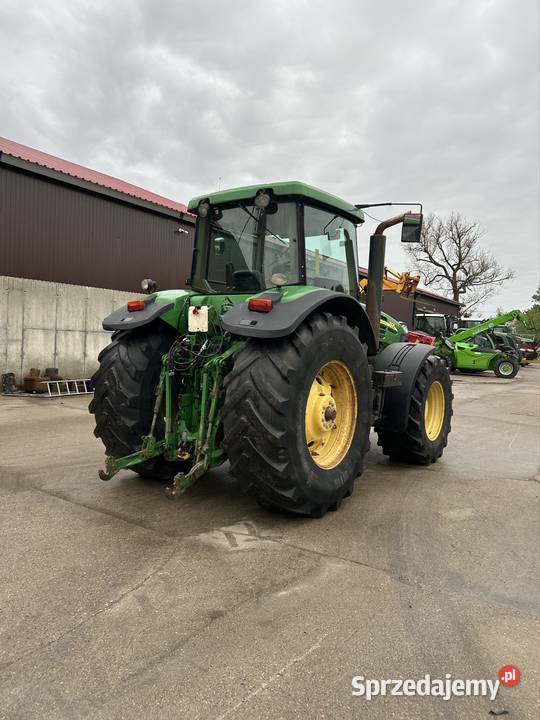 John Deere 7920