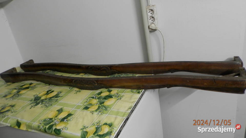 Karnisze antyk rzeźba drewno orzech niespotykane Poznań