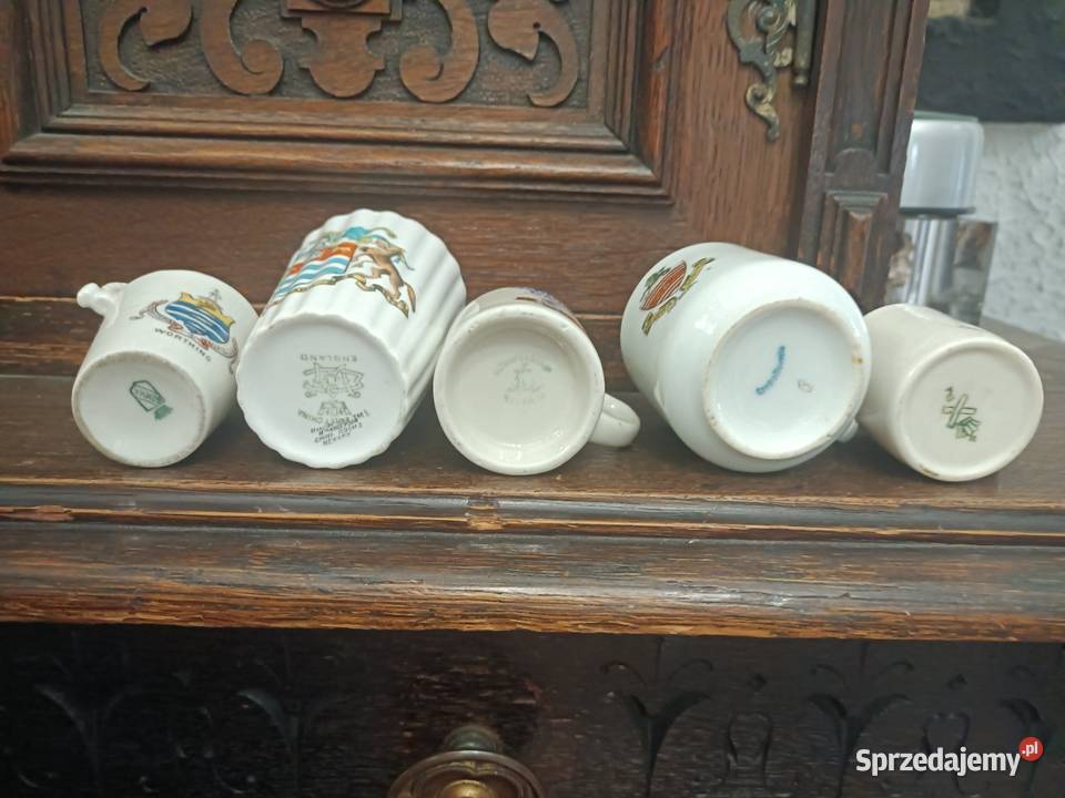 Kolekcjonerskie rzadkie miniaturki z porcelany Porcelana i szkło Kępno