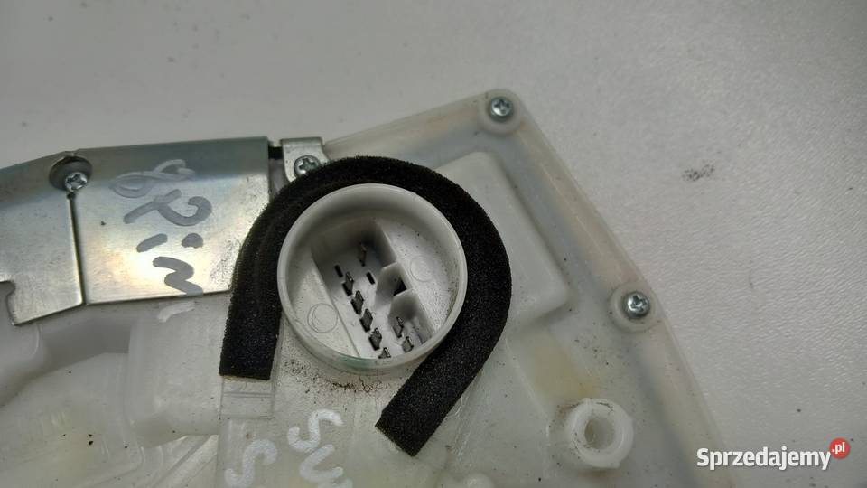 SUZUKI SWIFT MK6 3D ZAMEK DRZWI LEWY 8 PIN Zbierkowo