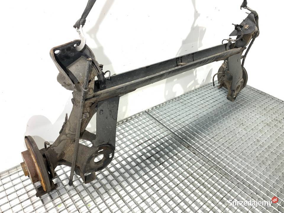 BELKA TYŁ SKODA RAPID Hatchback TYLNA Części samochodowe sprzedam