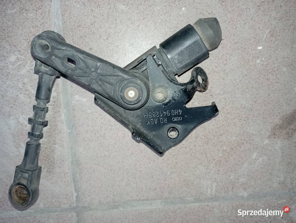 Pasek mocujący mocowanie zderzaka audi A6 c7 sprzedam