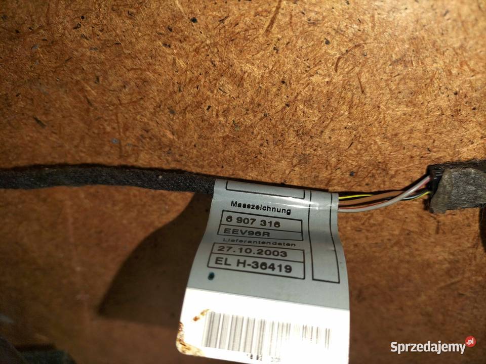 Podłokietnik centralny ze schowlkiem BMW E65 E66 Poręba