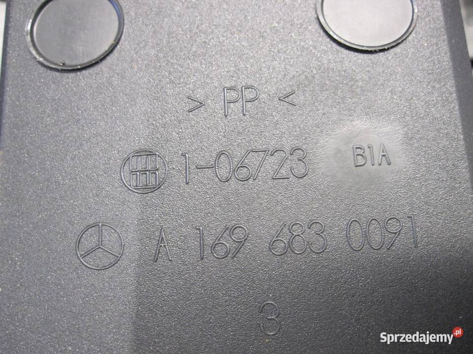 MERCEDES W169 LIFT 09r schowek tunelu środkowego