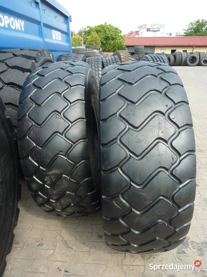 2x Opona używana przemysłowa 205R25 JCB EARTH Do maszyn budowlanych