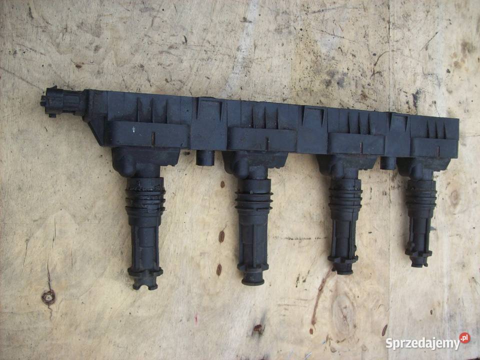 Corsa C 12 16V Cewka zaplonowa 0221503015