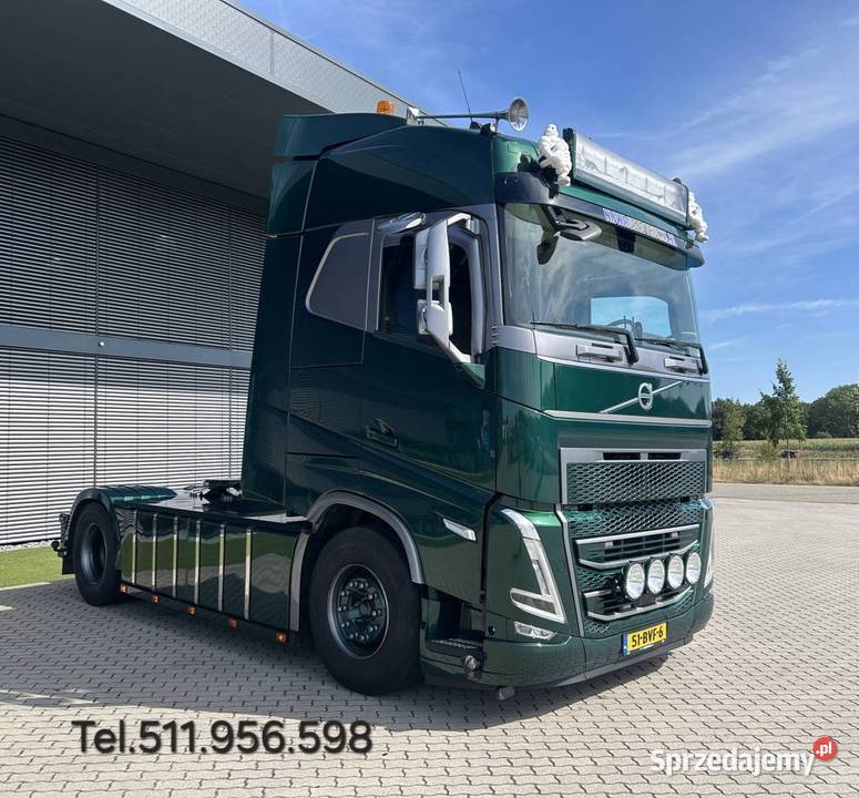 Ciagnik nowy model Volvo FH Warszawa