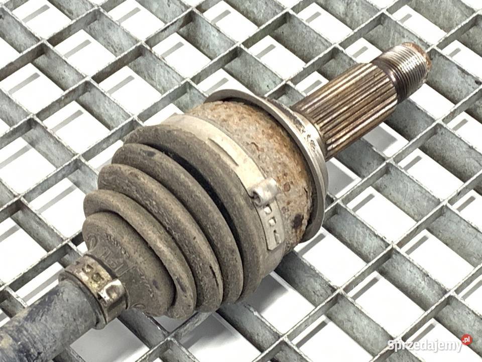 PÓŁOŚ PRAWY TYŁ HONDA CRV III 22 140 SUV PRZEGUB